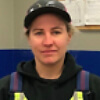 Kayla, un technicien de terrain fait l'éloge de l'engagement de United Rentals envers la sécurité des employés.